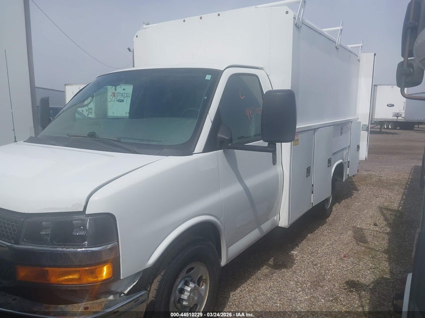 2014 CHEVROLET EXPRESS CUTAWAY 3500 N/A