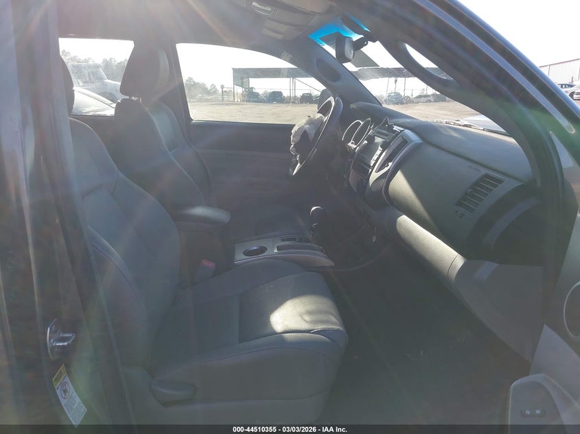 2013 Toyota Tacoma Base V6