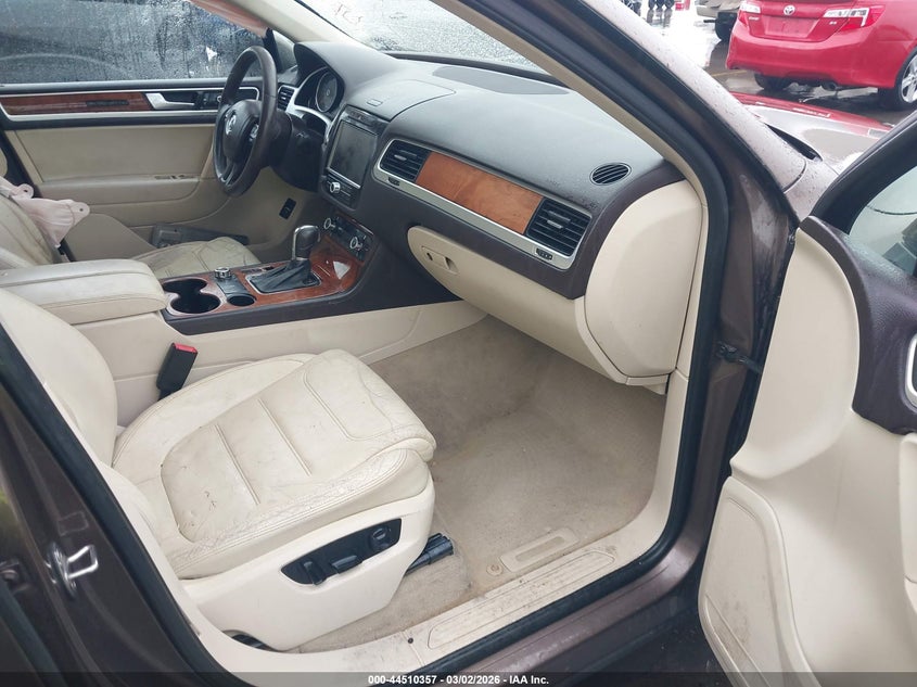 2012 Volkswagen Touareg Vr6 Lux