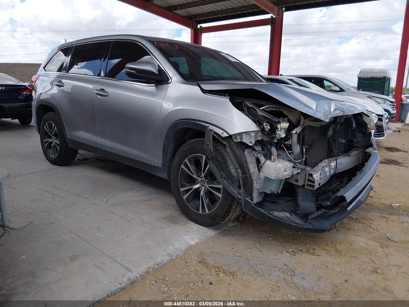 2019 Toyota Highlander Le