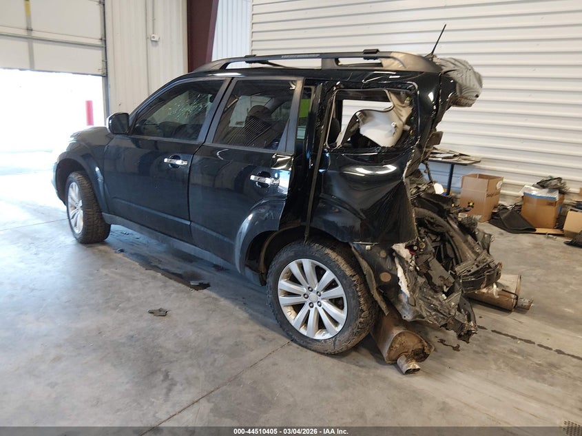 JF2SHBFC7CH413832 2012 Subaru Forester 2.5 2.5X Limited black
