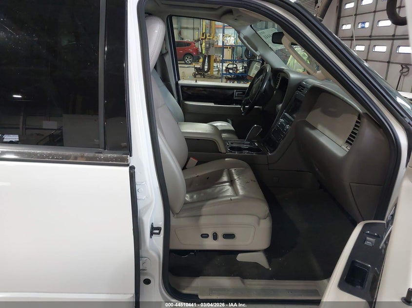 2017 Lincoln Navigator L Select