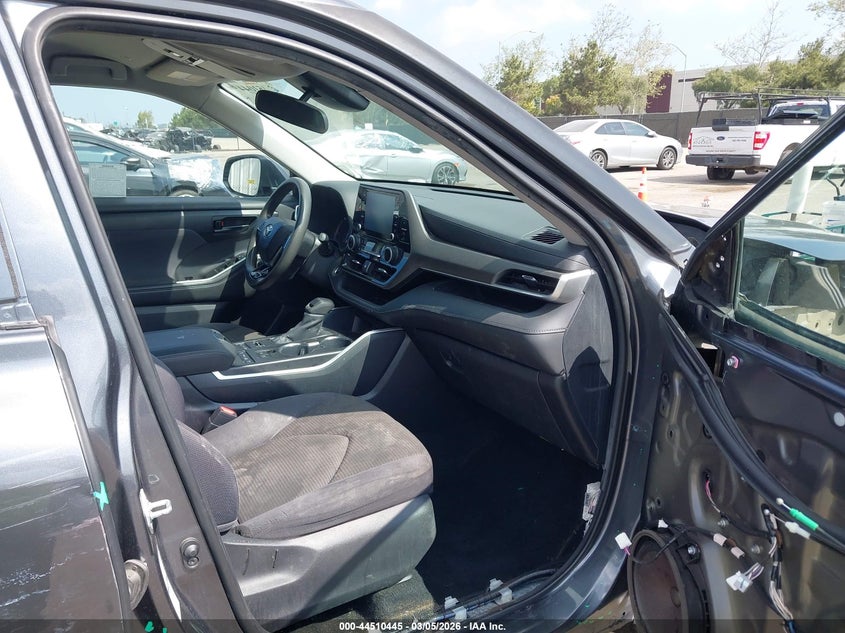 2020 Toyota Highlander L