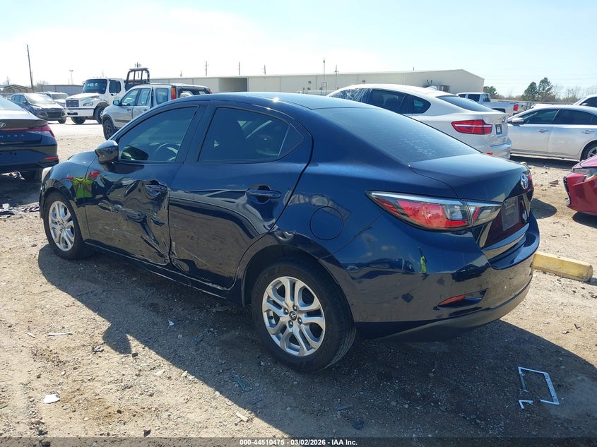VIN 3MYDLBYV1HY193816 2017 TOYOTA YARIS IA