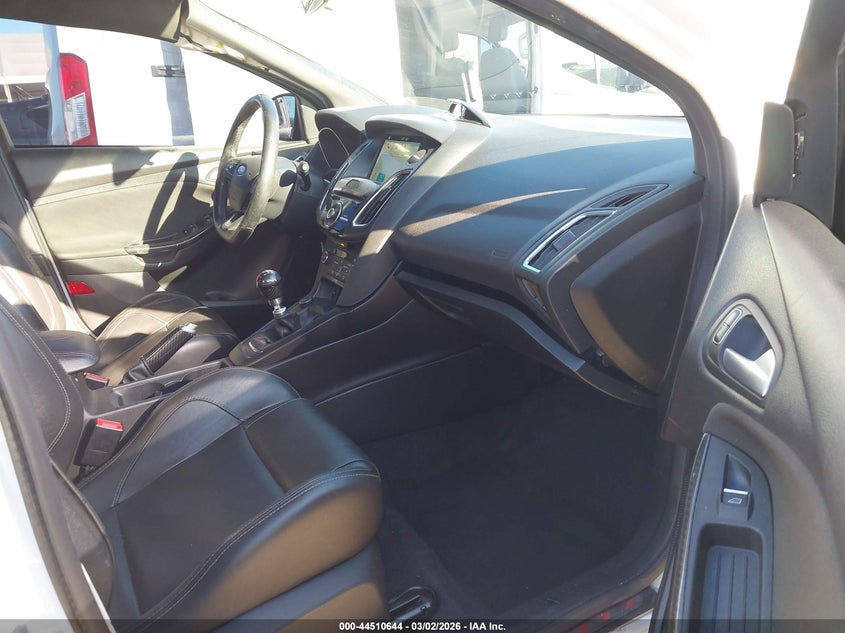 VIN 1FADP3L90HL296288 2017 FORD FOCUS ST