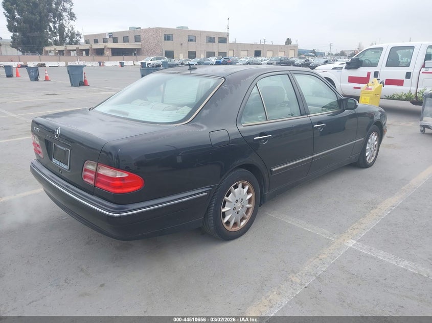 2000 Mercedes-Benz E 320