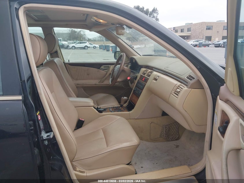 2000 Mercedes-Benz E 320