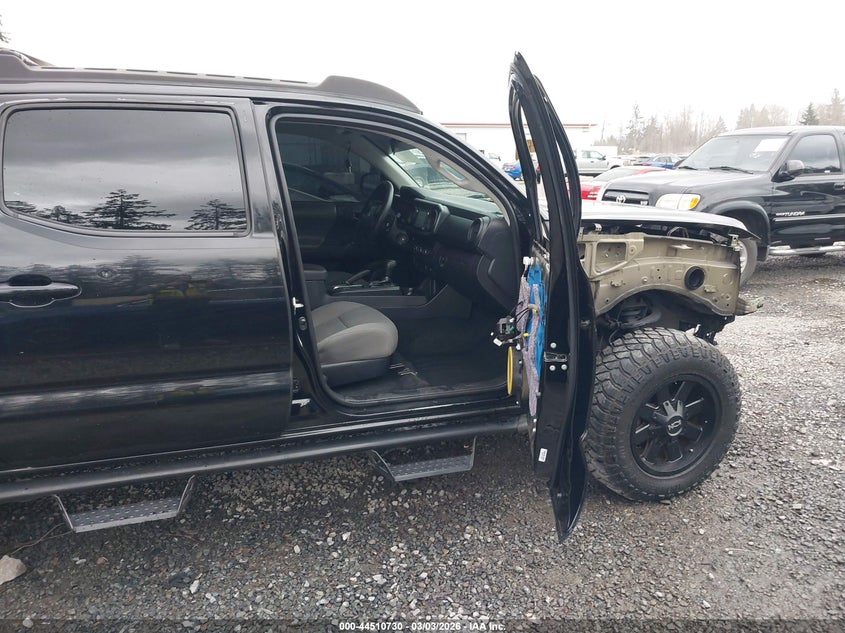 2017 Toyota Tacoma Sr