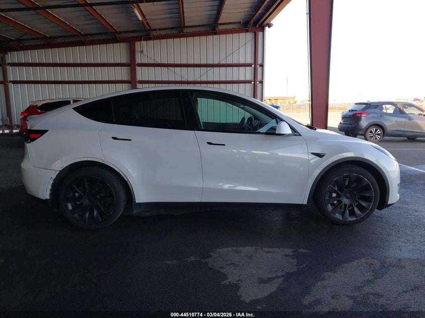 2021 Tesla Model Y Long Range Dual Motor All-Wheel Drive VIN: 5YJYGDEE4MF231520 Lot: 44510774