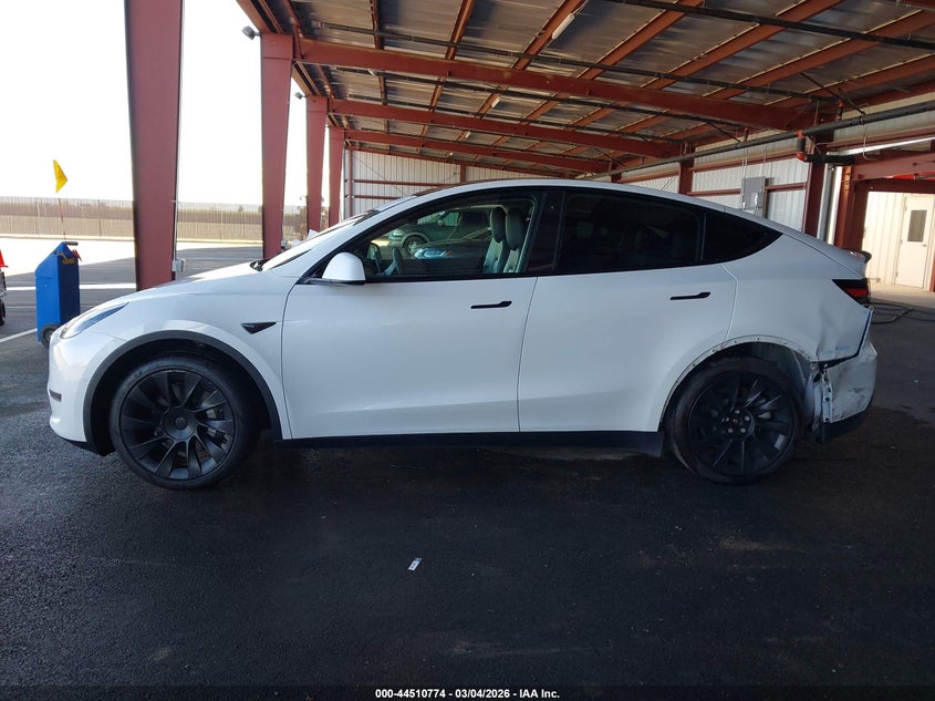 2021 Tesla Model Y Long Range Dual Motor All-Wheel Drive VIN: 5YJYGDEE4MF231520 Lot: 44510774