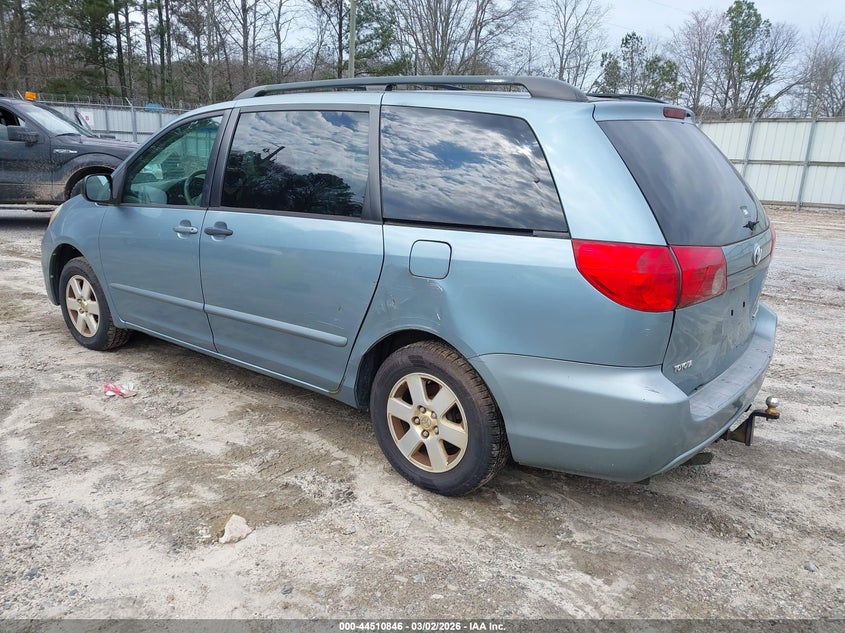 2006 Toyota Sienna Le