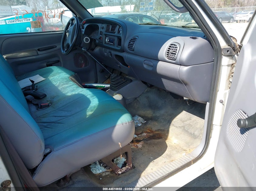 2000 Dodge Ram 1500 St/Ws