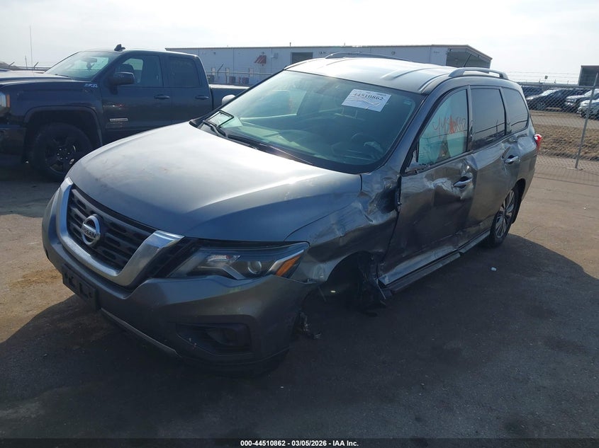 2018 Nissan Pathfinder S 5N1DR2MM9JC653292 photo 1