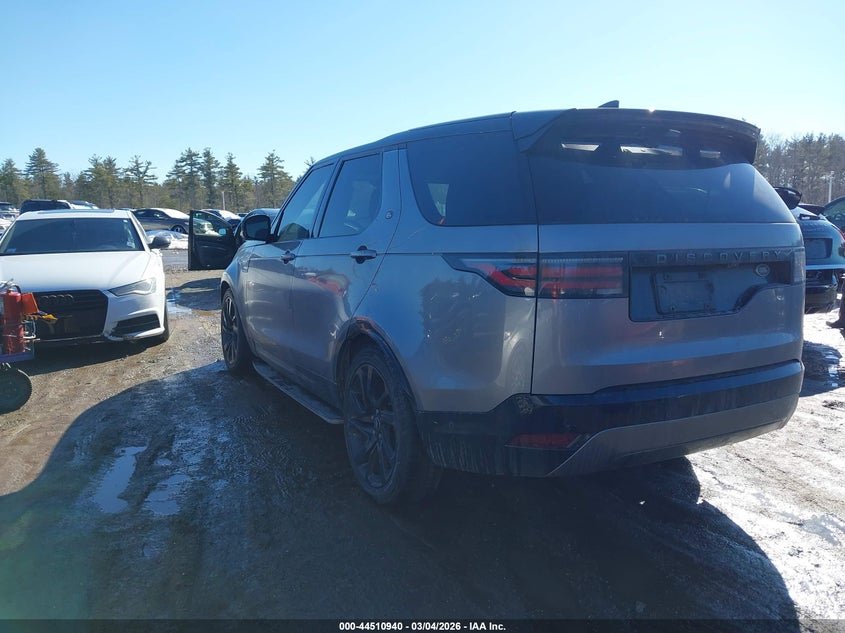 2021 Land Rover Discovery P300 S R-Dynamic