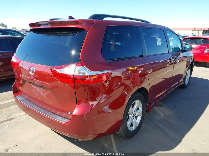 2019 Toyota Sienna Le 8 Passenger