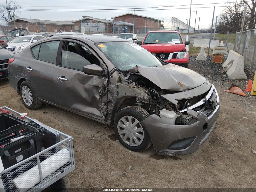 2016 Nissan Versa 1.6 Sv