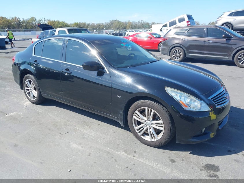 JN1CV6AR5FM520830 INFINITI Q40 Photo 1