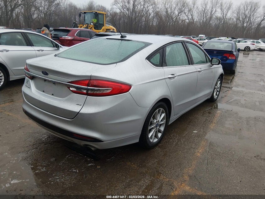 2017 FORD FUSION auction photo 4