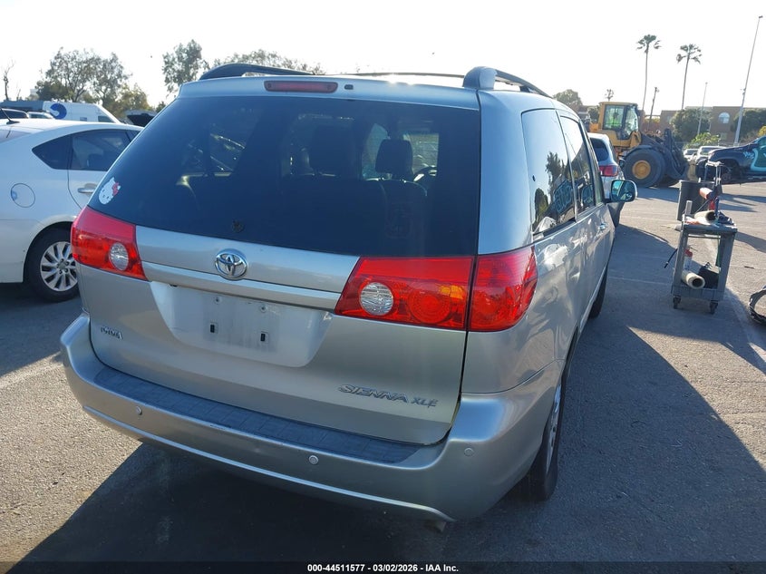 2010 Toyota Sienna Xle