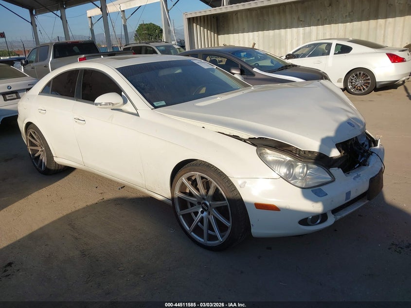 WDDDJ72X98A128864 2008 Mercedes-Benz Cls 550 auction photo 1