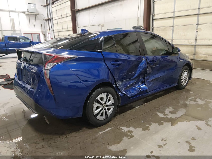 2016 Toyota Prius Three