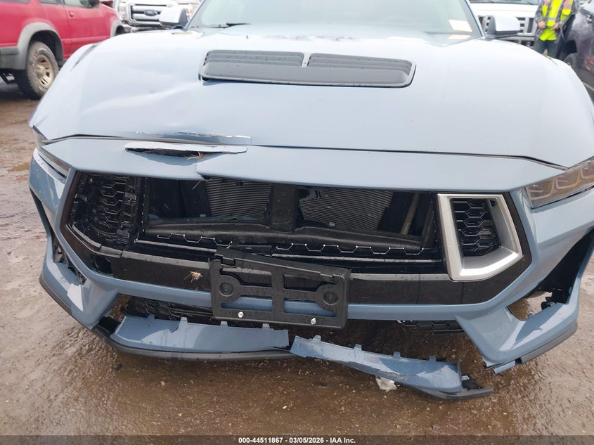 2025 FORD MUSTANG auction photo 6