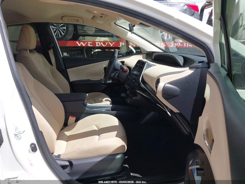 2019 Toyota Prius Le