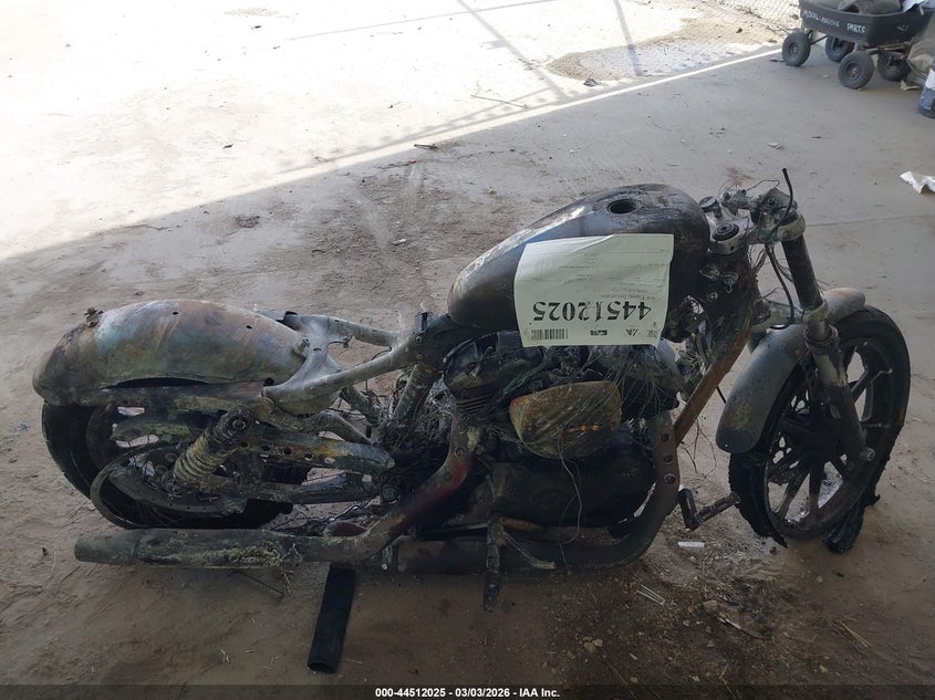 2022 Harley-Davidson Xl883 N VIN: 1HD4LE211NB414524 Lot: 44512025