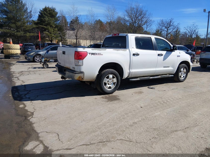 2011 Toyota Tundra Grade 5.7L V8