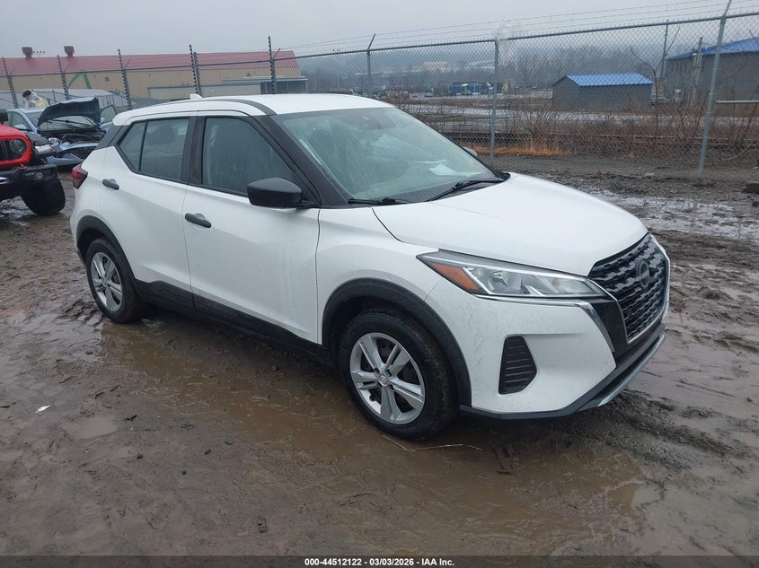 2022 Nissan Kicks S Xtronic Cvt