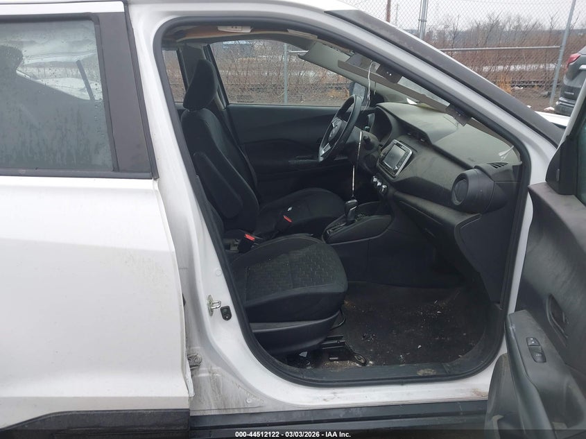 2022 Nissan Kicks S Xtronic Cvt