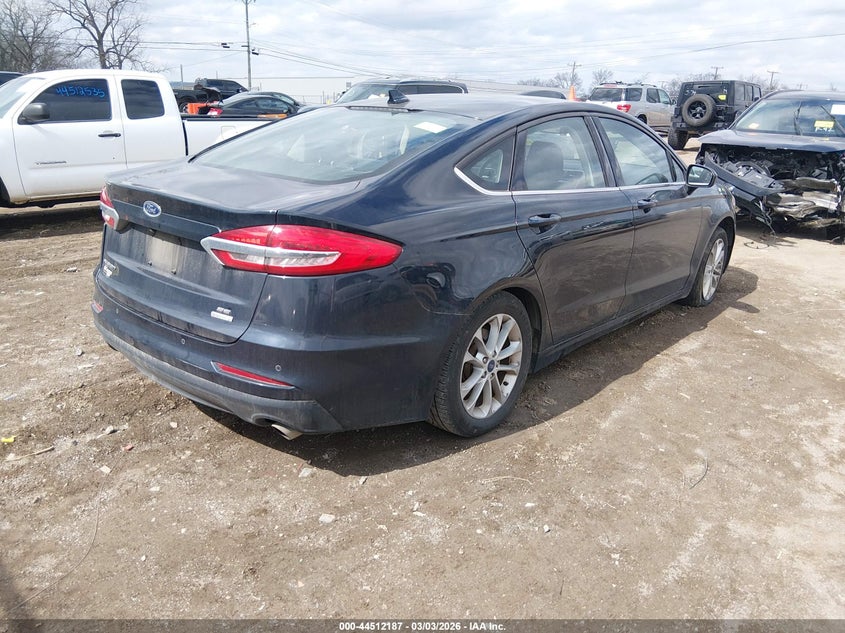 2020 Ford Fusion Se