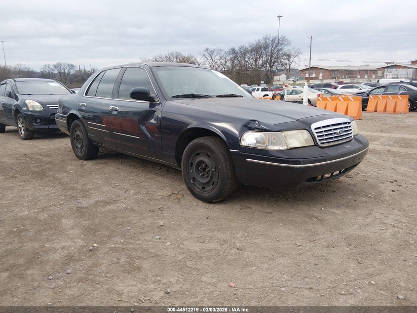 2003 Ford Crown Victoria Standard