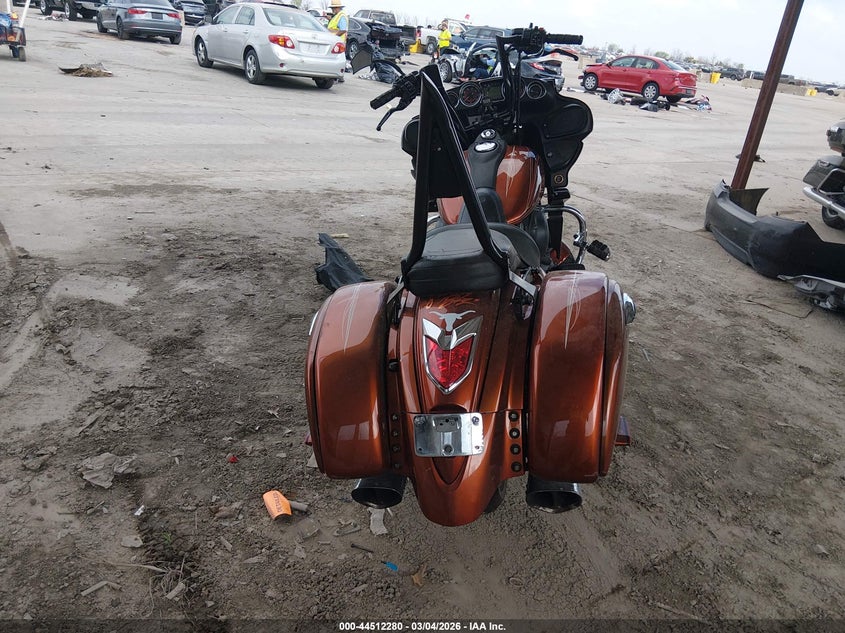 2011 Kawasaki Vn1700 J VIN: JKBVNRJ14BA001741 Lot: 44512280