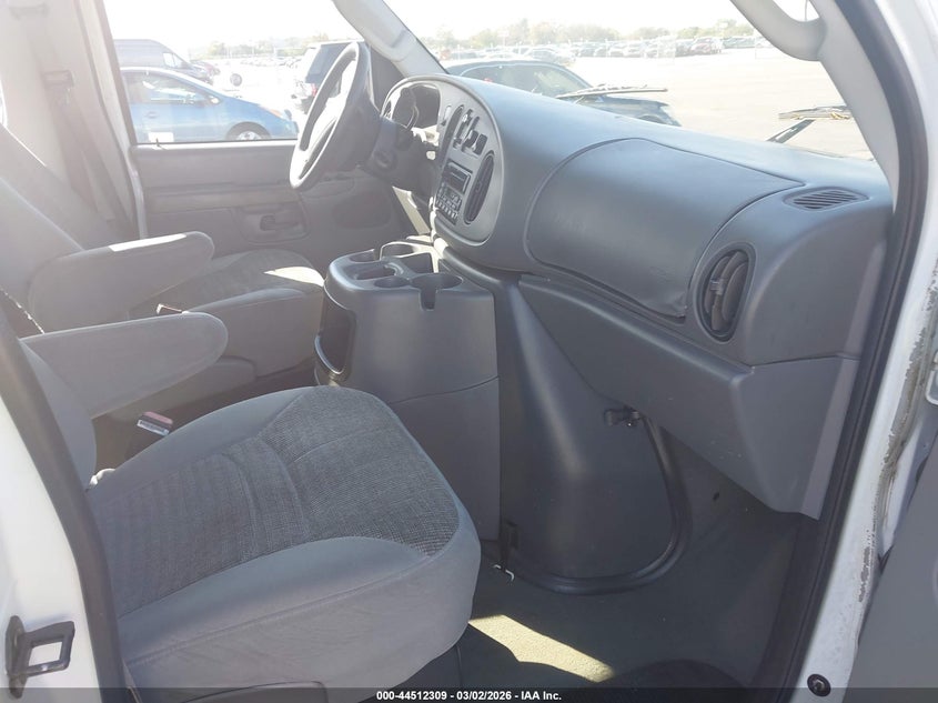 2003 Ford E-350 Super Duty Xl/Xlt