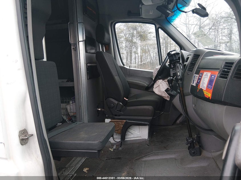 2014 Mercedes-Benz Sprinter 2500 High Roof