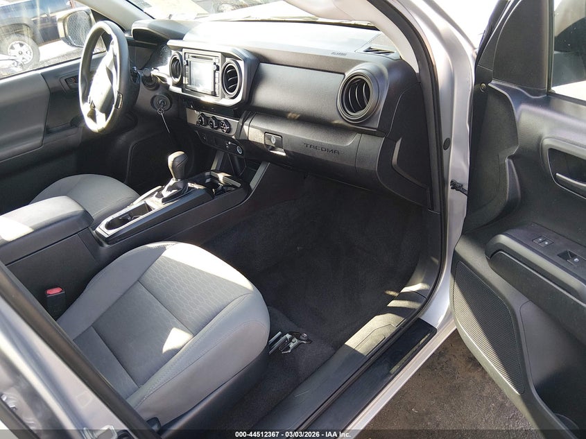 2016 Toyota Tacoma Sr