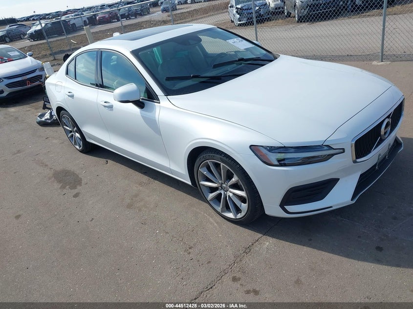 2019 Volvo S60 T5 Momentum