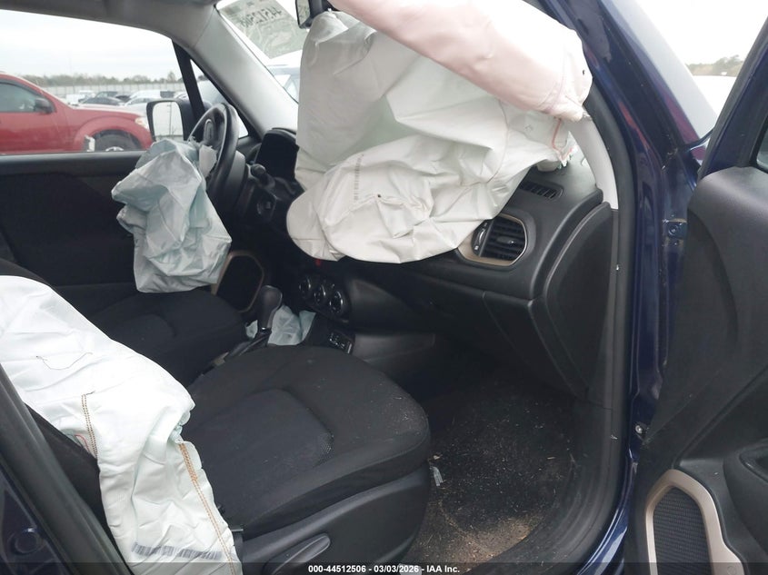 2017 Jeep Renegade Latitude Fwd