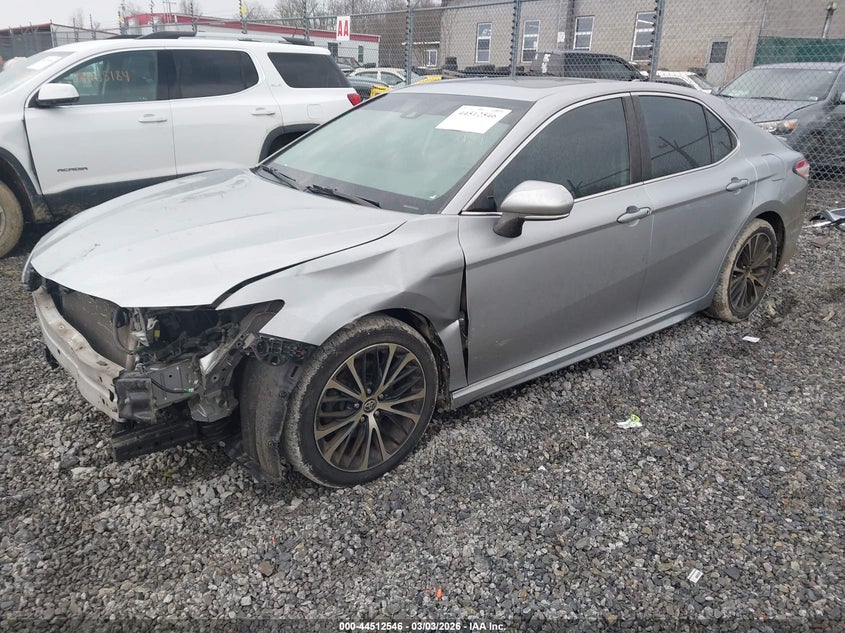 2020 Toyota Camry Se