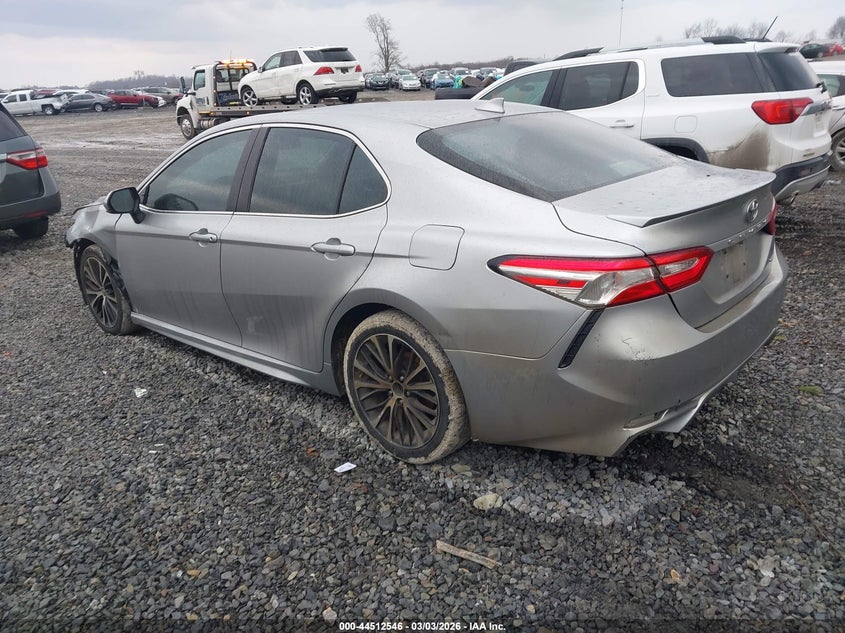 2020 Toyota Camry Se