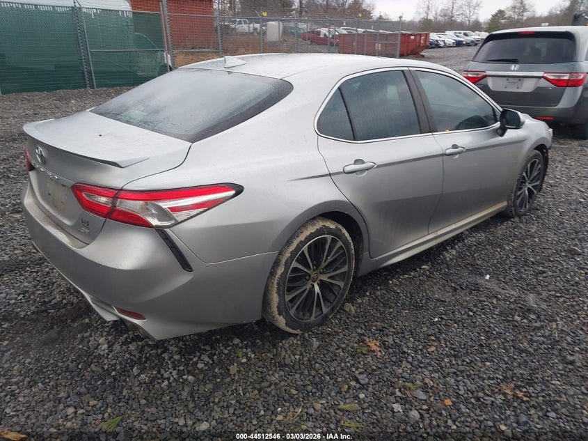 2020 Toyota Camry Se