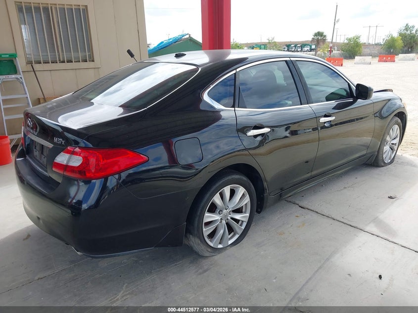 2011 Infiniti M37X