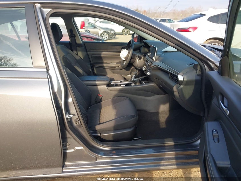 2024 Nissan Altima Sv Fwd