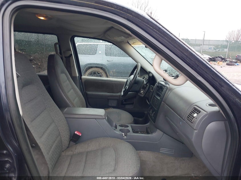 2002 Ford Explorer Xls