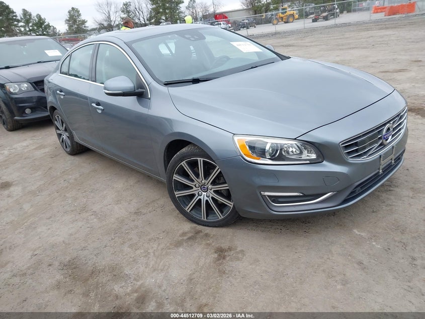 2016 Volvo S60 Inscription T5 Platinum