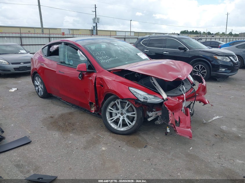 2022 Tesla Model Y Long Range Dual Motor All-Wheel Drive