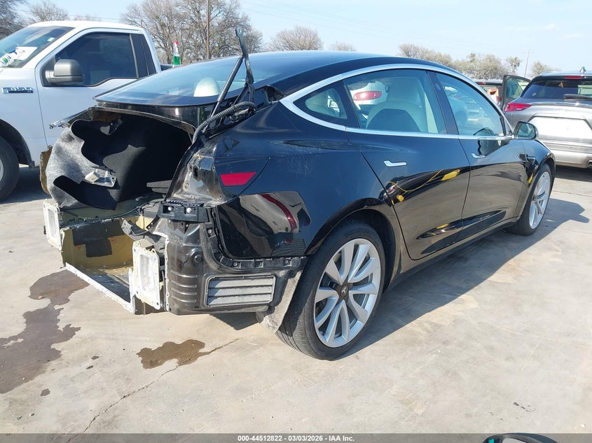 2018 Tesla Model 3 Long Range/Performance