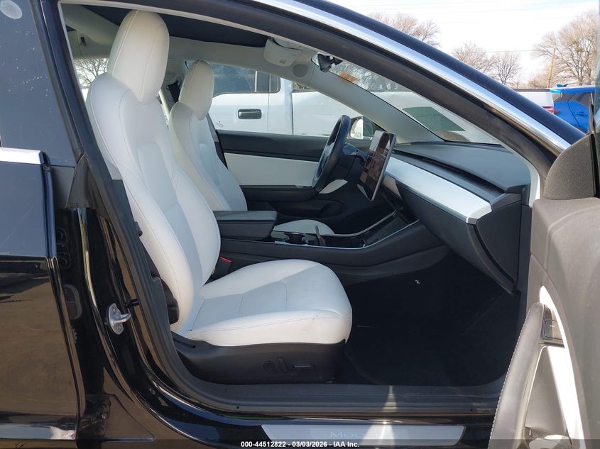 2018 Tesla Model 3 Long Range/Performance