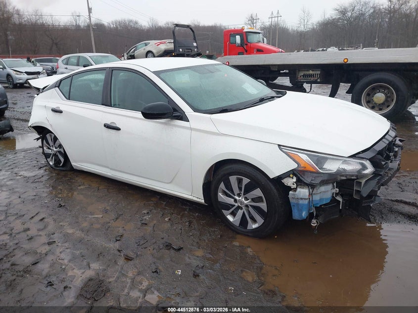 AtlanticExpress - Nissan Altima